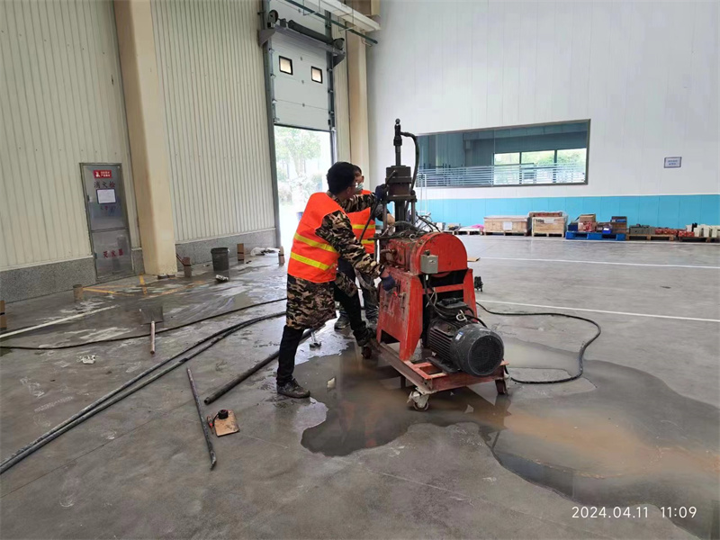 康巴什厂房地面下沉塌陷注浆加固施工